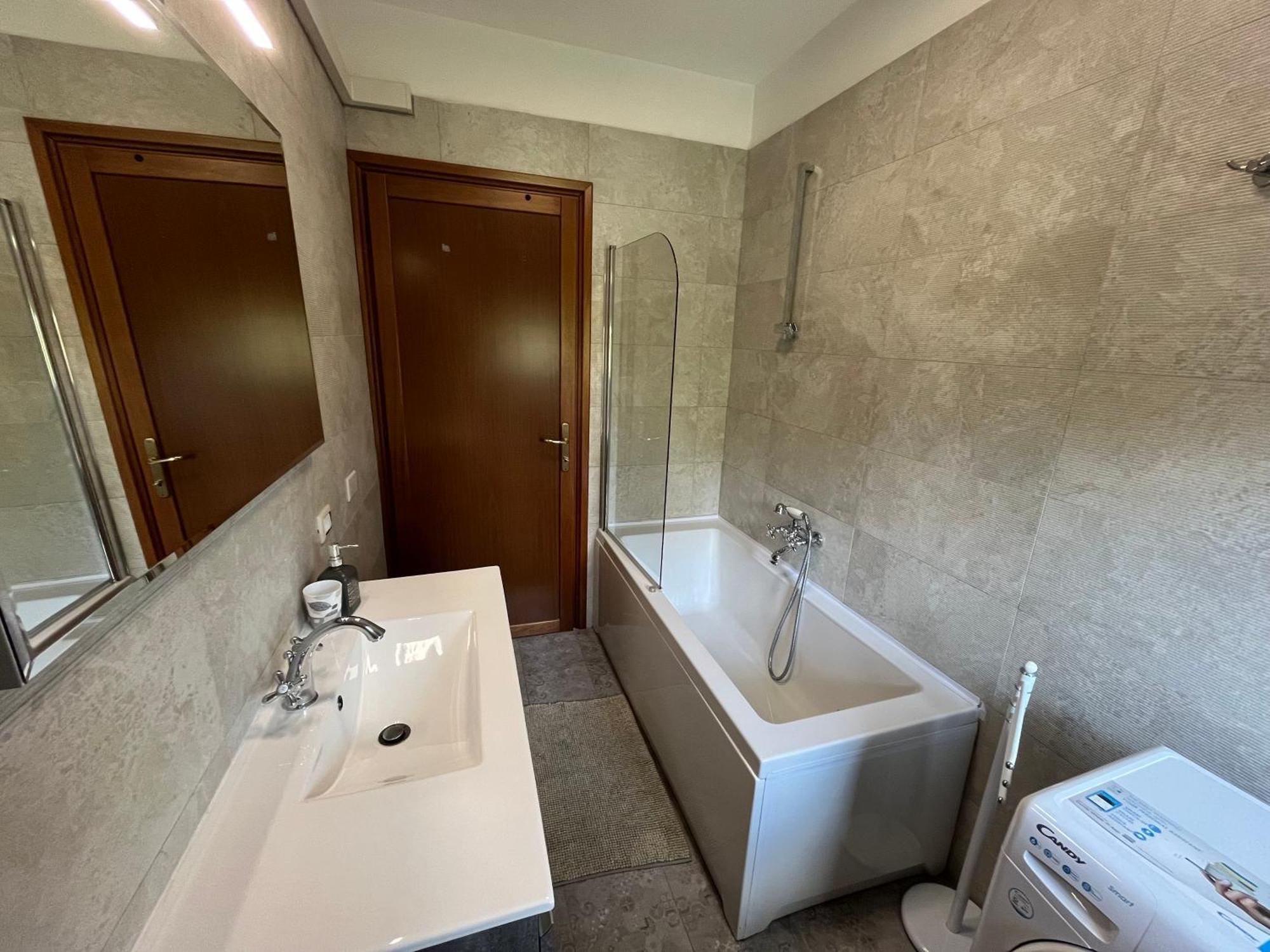 Appartement Discovery Flat With Pool & Bikes à Sirmione Extérieur photo